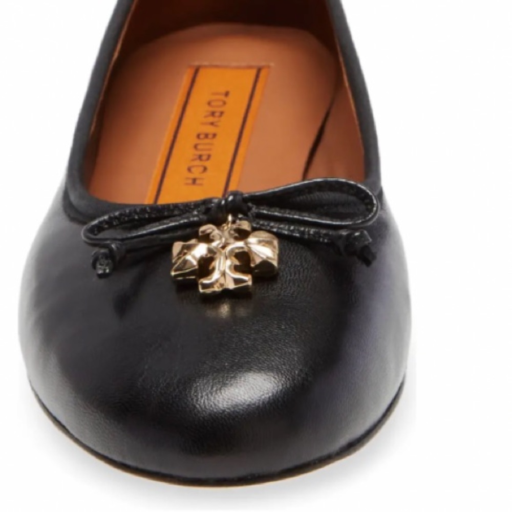 !SOLD! Tory Burch Logo Charm Ballet Flat Size 9 -NWT - Picture 7 of 7